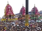 Heavy rain failed to deter devotees from joining Puri Rath Yatra as Odisha (@JagannathaDhaam)