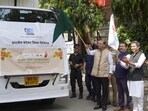 Ladakh lieutenant governor Vinai Kumar Saxena flagging of the consignment in Leh on Wednesday. (HT Photo)