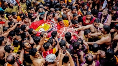 Devotees carry Goddess Subhadra to the Darpadalana Ratha during Mahaprabhu Jagannath Rath Yatra at Puri Jagannath temple, in Puri on Thursday. (@JagannathaDhaam\ X) Devotees carry Goddess Subhadra to the Darpadalana Ratha during Mahaprabhu Jagannath Rath Yatra at Puri Jagannath temple, in Puri on Thursday. (@JagannathaDhaam\ X)