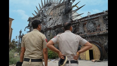 Fire officials said the property’s fire NOC had lapsed after it was sealed over unpaid lease dues exceeding ₹100 crore. (Parveen Kumar/HT) Fire officials said the property’s fire NOC had lapsed after it was sealed over unpaid lease dues exceeding ₹100 crore. (Parveen Kumar/HT)