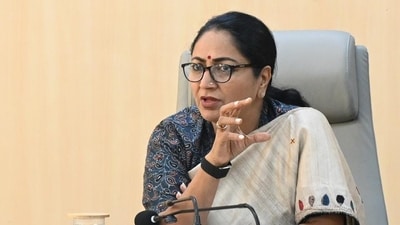 Delhi to be developed into education hub: CM Gupta