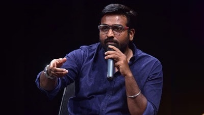 నాన్న కోసం అప్పుల వాళ్లు వస్తే నేనే డీల్ చేసేవాన్ని, కూలీ పనికి వెళ్లా.. విజయ్ సేతుపతి కామెంట్స్ నాన్న కోసం అప్పుల వాళ్లు వస్తే నేనే డీల్ చేసేవాన్ని, కూలీ పనికి వెళ్లా.. విజయ్ సేతుపతి కామెంట్స్