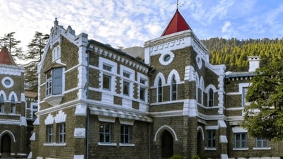 The court held that the materials collected during the investigation did not, prima facie, meet the necessary conditions for bringing charges under Section 105 of the Banking Law. (highcourtofuttarakhand.gov.in)