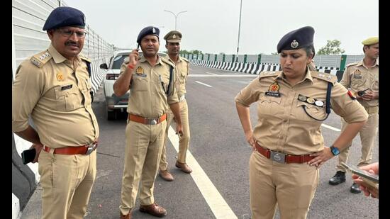 A joint inspection of the expressway by the Lucknow Traffic Police and NHAI on Thursday. (Sourced)