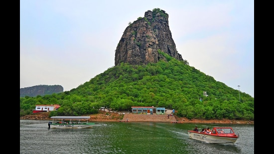 WRD halted boat operations in Durgawati Reservoir, the state government’s dream eco-tourism project, fearing damage to the dam structure on Thursday. (HT)