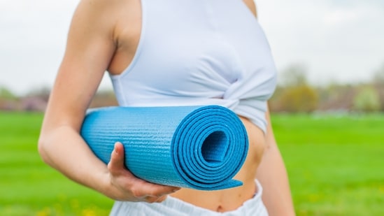 How to clean the yoga mat? A complete care and wash guide