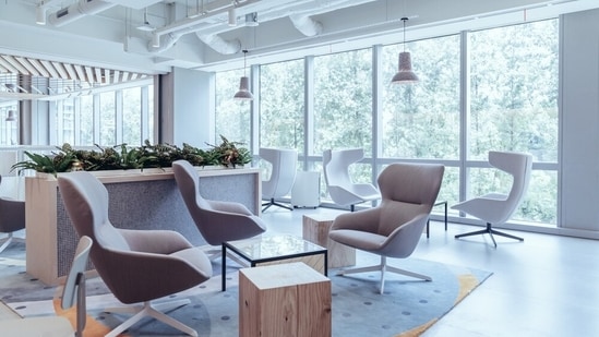 From open seating to maximised natural light, workplace designs are becoming more flexible.