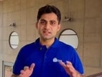 Amit Soni left his government job to join IIM-Ahmedabad.