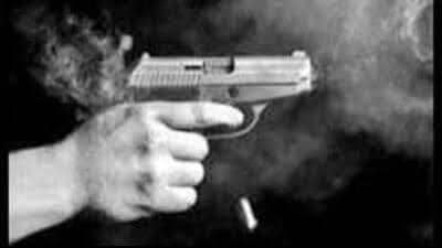 According to Police, suspects were travelling in a car and fled the spot soon after the firing. (HT File) According to Police, suspects were travelling in a car and fled the spot soon after the firing. (HT File)