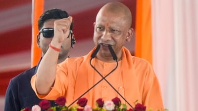 Uttar Pradesh Chief Minister Yogi Adityanath urged the people of Kanwaria to maintain discipline and offered them protection during the Kanwar Yatra (PTI). Uttar Pradesh Chief Minister Yogi Adityanath urged the people of Kanwaria to maintain discipline and offered them protection during the Kanwar Yatra (PTI).