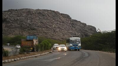 The energy plant will come up at Bandhwari landfill, officials said. (HT) The energy plant will come up at Bandhwari landfill, officials said. (HT)