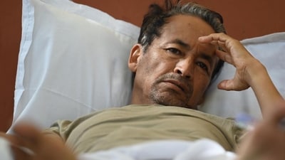 A 59-year-old man has become the face of a Gen-Z movement. And, in that most Gen Z of developments, he’s now become a massive Instagram “trend”. ( Vipin Kumar/HT Photo) A 59-year-old man has become the face of a Gen-Z movement. And, in that most Gen Z of developments, he’s now become a massive Instagram “trend”. ( Vipin Kumar/HT Photo)
