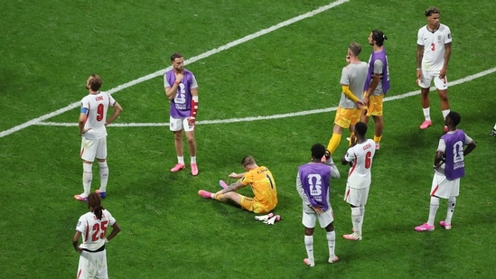 The English players were devastated after losing the World Cup semifinal to Argentina.
