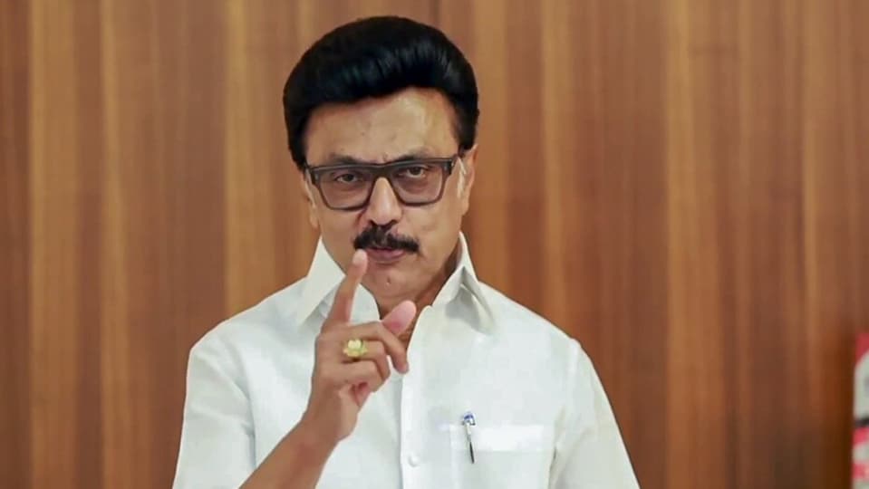 আসন পুনির্বিন্যাস বিল সমর্থন করবে ডিএমকে? (HT_PRINT)