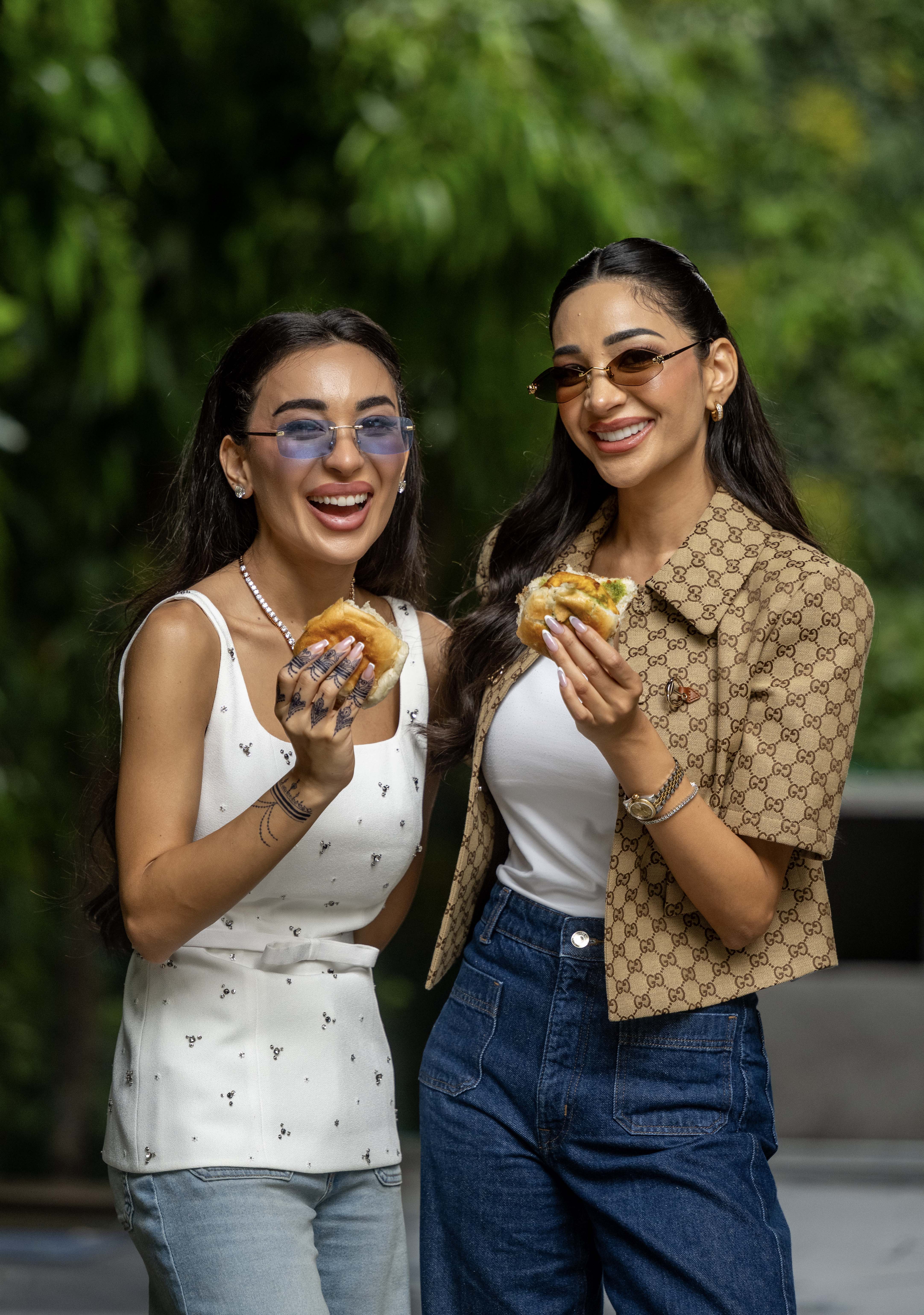 Exclusive Shoot | Desi Bling's Lailli Mirza and Alizey Mirza explore Mumbai Exclusive Shoot | Desi Bling's Lailli Mirza and Alizey Mirza explore Mumbai