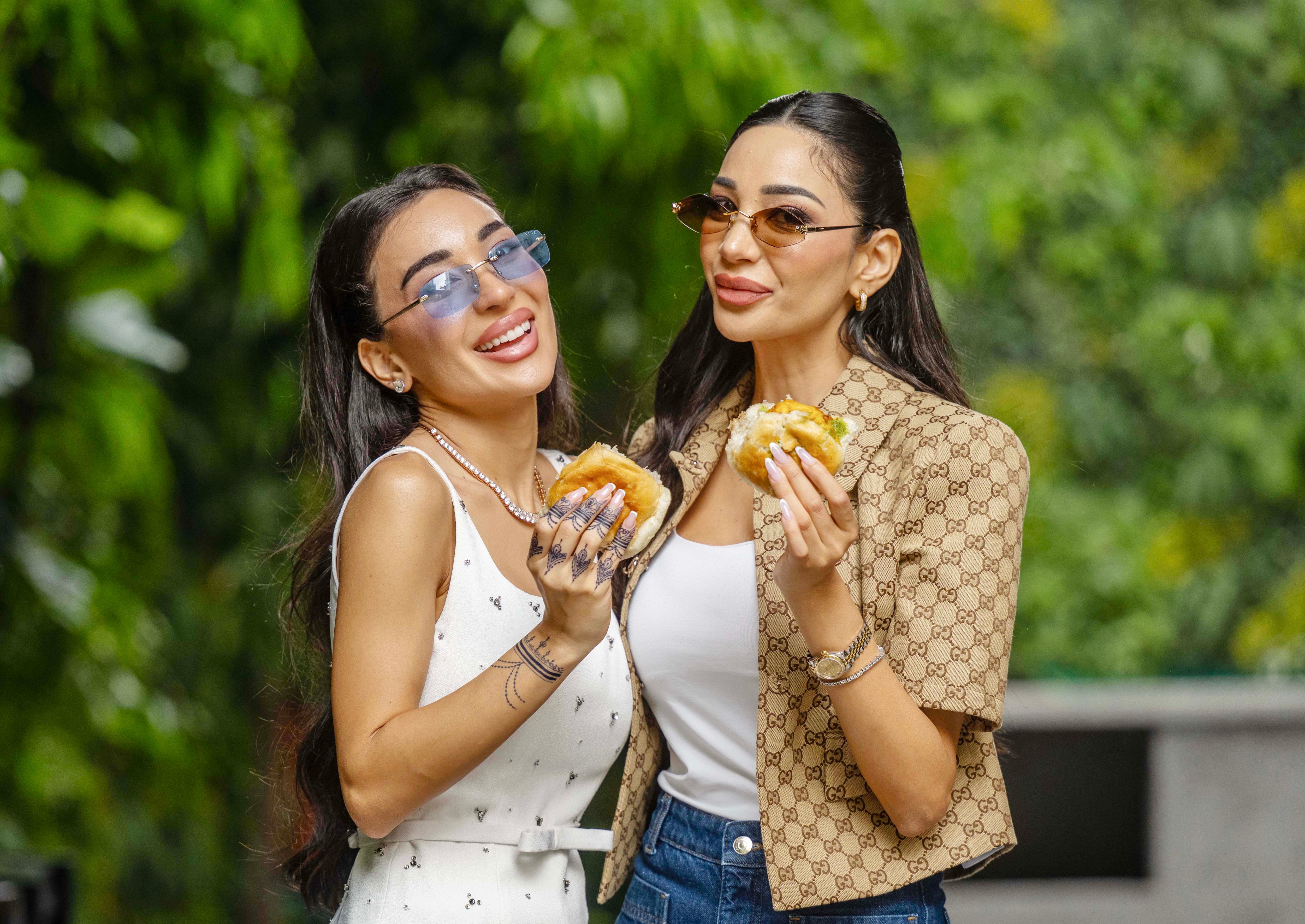 Exclusive Shoot | Desi Bling's Lailli Mirza and Alizey Mirza explore Mumbai Exclusive Shoot | Desi Bling's Lailli Mirza and Alizey Mirza explore Mumbai