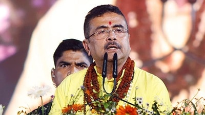 ফুটবল বিশ্বকাপের ফাইনাল ঘিরে উন্মাদনা এবার নতুন মাত্রা পেতে চলেছে পশ্চিমবঙ্গে। (Debajyoti Chakraborty) ফুটবল বিশ্বকাপের ফাইনাল ঘিরে উন্মাদনা এবার নতুন মাত্রা পেতে চলেছে পশ্চিমবঙ্গে। (Debajyoti Chakraborty)