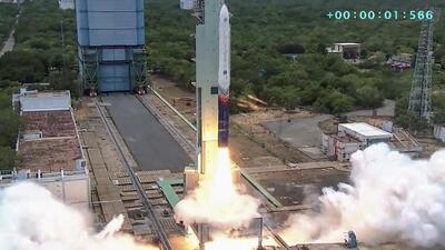 At 12.10pm, the indigenously developed launch vehicle by Skyroot Aerospace injected four technology demonstration payloads on at an altitude of 450km at a 60-degree orbital inclination in the earth’s lower orbit. (@skyrootaerospaceofficial/PTI) At 12.10pm, the indigenously developed launch vehicle by Skyroot Aerospace injected four technology demonstration payloads on at an altitude of 450km at a 60-degree orbital inclination in the earth’s lower orbit. (@skyrootaerospaceofficial/PTI)