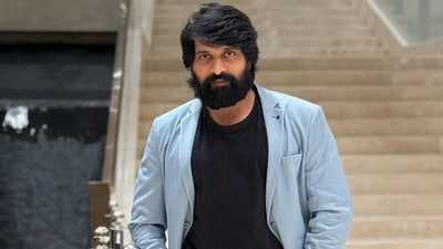 పోక్సో కేసు నుంచి.. బాయ్ కాట్ వరకూ.. జానీ మాస్టర్ కెరీర్ లో వివాదాలు పోక్సో కేసు నుంచి.. బాయ్ కాట్ వరకూ.. జానీ మాస్టర్ కెరీర్ లో వివాదాలు