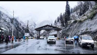 On July 21, the red alert will extend to Chamba, Kangra, Mandi, Kullu and Sirmaur, with orange alerts for Shimla, Solan and Hamirpur and yellow alerts for Una and Bilaspur. (HT Photo for representation) On July 21, the red alert will extend to Chamba, Kangra, Mandi, Kullu and Sirmaur, with orange alerts for Shimla, Solan and Hamirpur and yellow alerts for Una and Bilaspur. (HT Photo for representation)