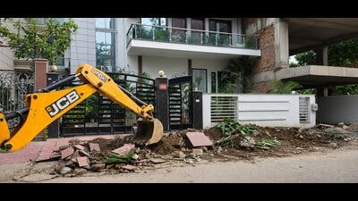 The drive targeted PGs, guest houses, clinics, gyms and cloud kitchens operating from residential properties in Gurugram. (HT Photo) The drive targeted PGs, guest houses, clinics, gyms and cloud kitchens operating from residential properties in Gurugram. (HT Photo)
