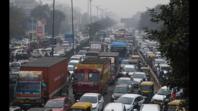 The projects form part of the government’s plan to create a signal-free corridor along the Outer Ring Road. (HT Archive) The projects form part of the government’s plan to create a signal-free corridor along the Outer Ring Road. (HT Archive)