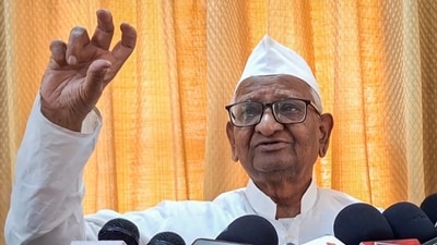 Activist Anna Hazare urges the Union government to hold talks with educationist Sonam Wangchuk. (PTI) Activist Anna Hazare urges the Union government to hold talks with educationist Sonam Wangchuk. (PTI)
