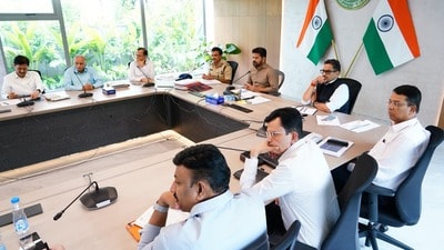సీఎం రేవంత్ రెడ్డి సమీక్ష