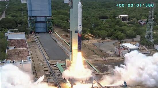 At 12.10pm, the indigenously developed launch vehicle by Skyroot Aerospace injected four technology demonstration payloads on at an altitude of 450km at a 60-degree orbital inclination in the earth’s lower orbit. (@skyrootaerospaceofficial/PTI)