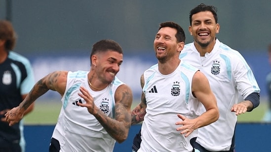  Weather conditions disrupt the final training sessions of both finalists ahead of matchday.