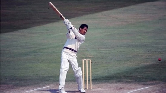 Sir Garfield Sobers batting.