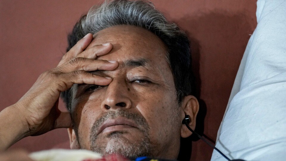 গত ২৮ জুন থেকে যন্তর মন্তরে চলা অনশনে যোগ দেন সোনম ওয়াংচুক। (PTI)
