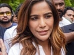 Poonam Pandey has spoken up in support of Sonam Wangchuk and the students.