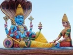 తొలి ఏకాదశి నాడు విష్ణువు అనుగ్రహం కలగాలంటే పన్నెండు రాశుల వారు వేటిని దానం చెయ్యాలి? ఇలా చేస్తే అనేక లాభాలు!
