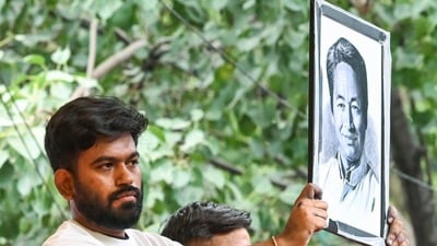 సోనమ్ వాంగ్చుక్ ఫొటోతో సీజేపీ ఫౌండర్.. సోనమ్ వాంగ్చుక్ ఫొటోతో సీజేపీ ఫౌండర్..