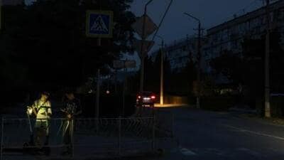 An eight-hour power cut in Gurugram’s Sector 99A left families without electricity overnight after a transmission line snapped, officials said. (Representative photo) An eight-hour power cut in Gurugram’s Sector 99A left families without electricity overnight after a transmission line snapped, officials said. (Representative photo)