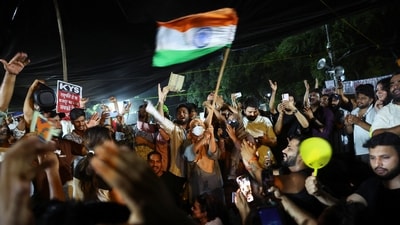 Supporters of the Cockroach Janta Party (CJP) chant slogans and wave the Indian national flag at the Jantar Mantar protest site (representation photo) (Reuters)