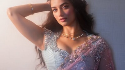 హీరోయిన్ ను ఎందుకు బ్లేమ్ చేస్తారు?.. ఐరన్ లెగ్ కామెంట్లపై భాగ్యశ్రీ బోర్సే సంచలన కౌంటర్.. హిట్ తో! (instagram-Bhagyashri Borse) హీరోయిన్ ను ఎందుకు బ్లేమ్ చేస్తారు?.. ఐరన్ లెగ్ కామెంట్లపై భాగ్యశ్రీ బోర్సే సంచలన కౌంటర్.. హిట్ తో! (instagram-Bhagyashri Borse)