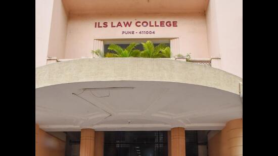 A division bench of Justices R.I. Chagla and Farhan P. Dubash, in an order passed on July 14. (HT FILE)