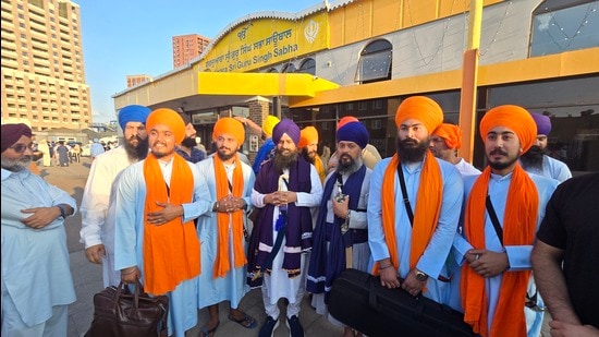 Akal Takht acting jathedar Giani Kuldeep Singh Gargaj during a religious gathering at Gurdwara Sri Guru Singh Sabha in Southall, England, on Saturday. (HT)