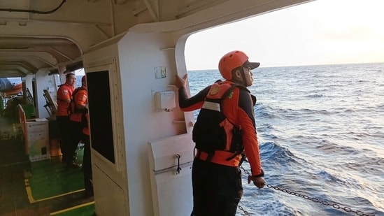 The Makassar Search and Rescue Office previously reported that the boat was carrying 74 people when it departed from Jampea Island, but the figure was later raised.