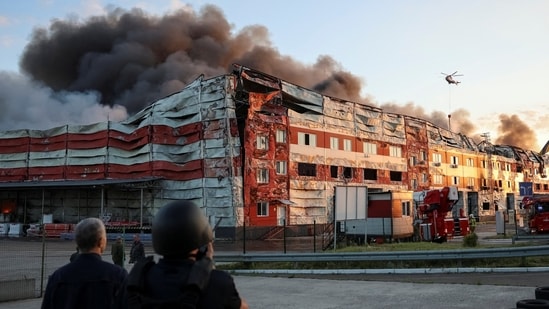 On Saturday, Ukraine sent attack drones to destroy e-commerce warehouses in the Moscow and Tambov regions, killing eight people and causing major fires.