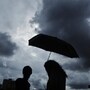 ముంబైలో నైరుతి రుతుపవనాల ఎఫెక్ట్...