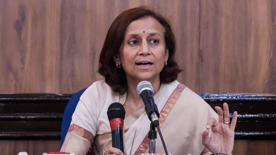 <p>గీతాంజలి సోనమ్ వాంగ్‌చుక్‌కు రెండో భార్య. అంతకుముందు వాంగ్‌చుక్ అమెరికాకు చెందిన రెబెక్కా నార్మన్ అనే మహిళను వివాహం చేసుకున్నారు. ఆ తర్వాత విద్యా సదస్సులో గీతాంజలితో ఏర్పడిన పరిచయం వివాహ బంధానికి దారితీసింది.</p>