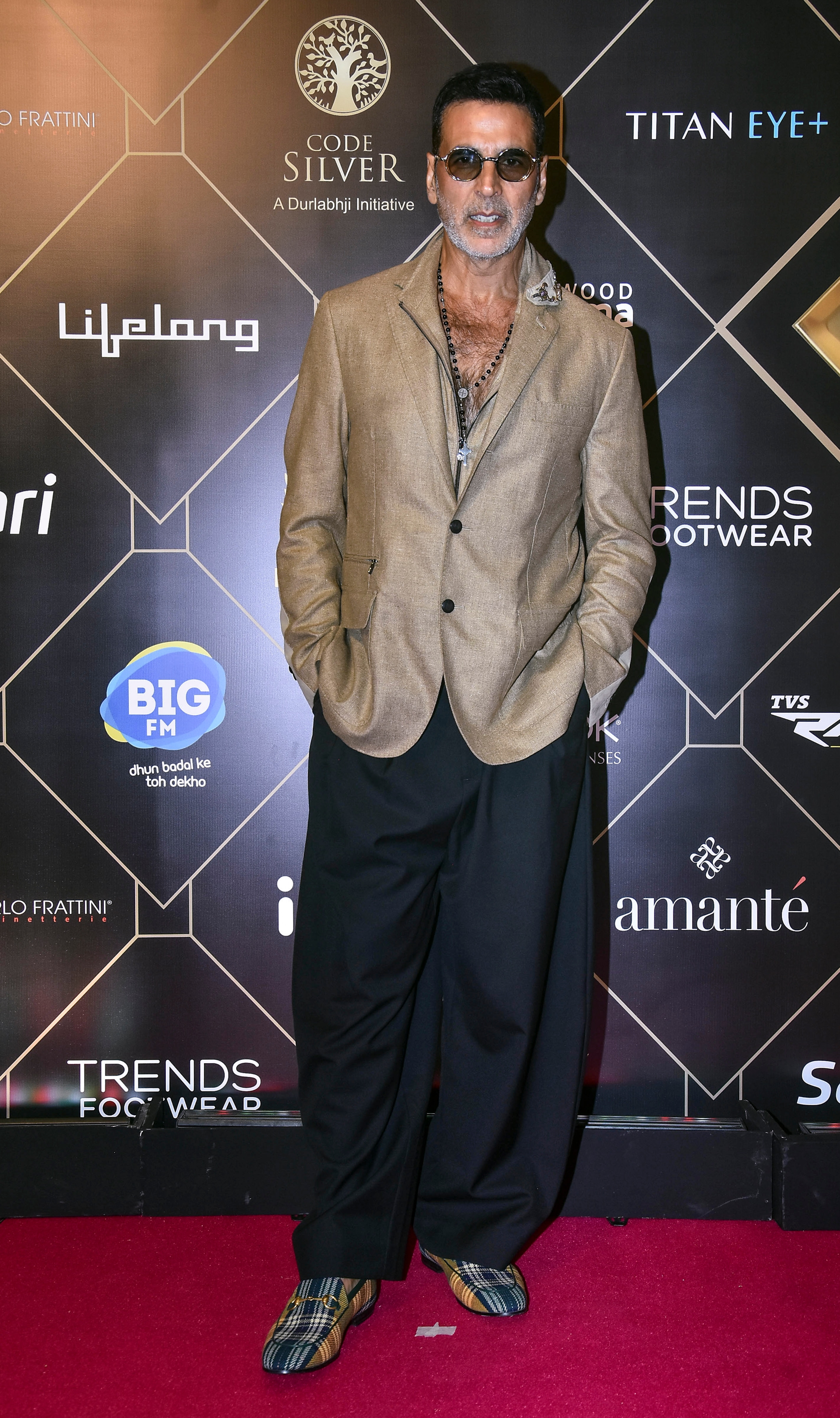 Actor Akshay Kumar poses for photographs during the 4th edition of the Bollywood Hungama Style Icons Summit and Awards. (PTI)