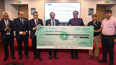 শিক্ষায় ডিজিটাল জোয়ার ও স্বাস্থ্য পরিষেবায় বড় সাহায্য! যাদবপুর বিশ্ববিদ্যালয় এবং কিডনি কেয়ার সোসাইটির পাশে দাঁড়াল ব্যাংক শিক্ষায় ডিজিটাল জোয়ার ও স্বাস্থ্য পরিষেবায় বড় সাহায্য! যাদবপুর বিশ্ববিদ্যালয় এবং কিডনি কেয়ার সোসাইটির পাশে দাঁড়াল ব্যাংক