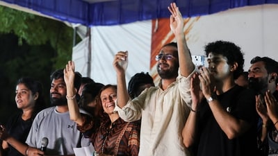 Abhijit Deepki and Gitanjali J. Angmo, wife of Indian education reformer Sonam Wangchuk, interact with CJP supporters at the protest site. (Reuters)