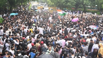 As the protest swelled, authorities imposed prohibitory orders under Section 163 of the Bharatiya Nagarik Suraksha Sanhita (BNSS) in parts of central Delhi and step up security around Parliament and key government buildings. (Hindustan Times) As the protest swelled, authorities imposed prohibitory orders under Section 163 of the Bharatiya Nagarik Suraksha Sanhita (BNSS) in parts of central Delhi and step up security around Parliament and key government buildings. (Hindustan Times)