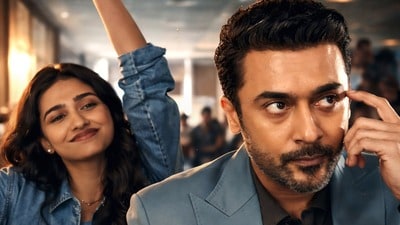 Mamita Baiju: ఈ మలయాళ కుట్టి దూకుడు మామూలుగా లేదు.. మూడు భాషలు, ముగ్గురు స్టార్ హీరోలు.. నెల గ్యాప్లోనే అన్నీ రిలీజ్ Mamita Baiju: ఈ మలయాళ కుట్టి దూకుడు మామూలుగా లేదు.. మూడు భాషలు, ముగ్గురు స్టార్ హీరోలు.. నెల గ్యాప్లోనే అన్నీ రిలీజ్