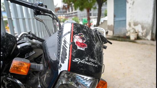 The incident took place around 12.45pm while they were returning from Sadarpur, Sector 45, towards Sector 96 and their bike hit the divider. (Sunil Ghosh/HT Photo)